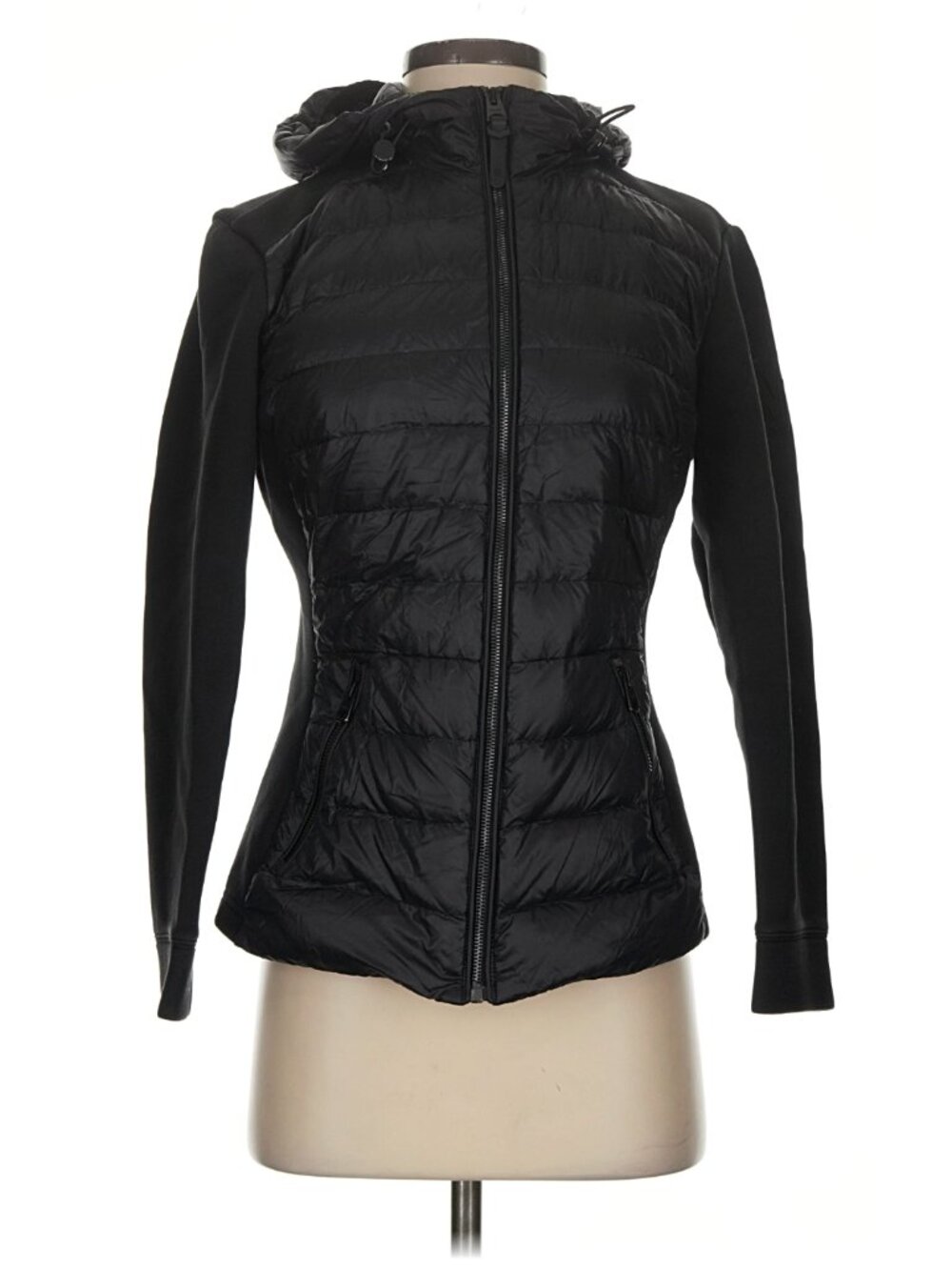 The DELLA-R Hybrid Jacket by Mackage